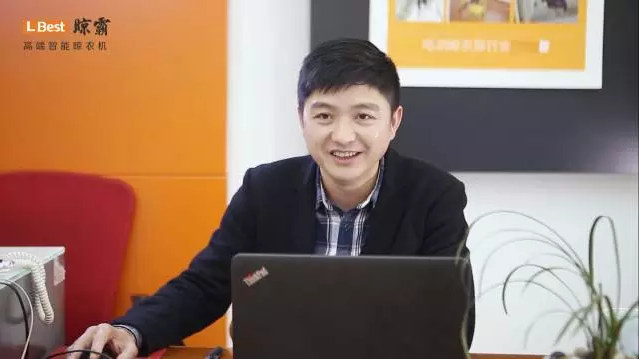经销商家人专访:老韩的一天 经销商家人专访:老韩的一天