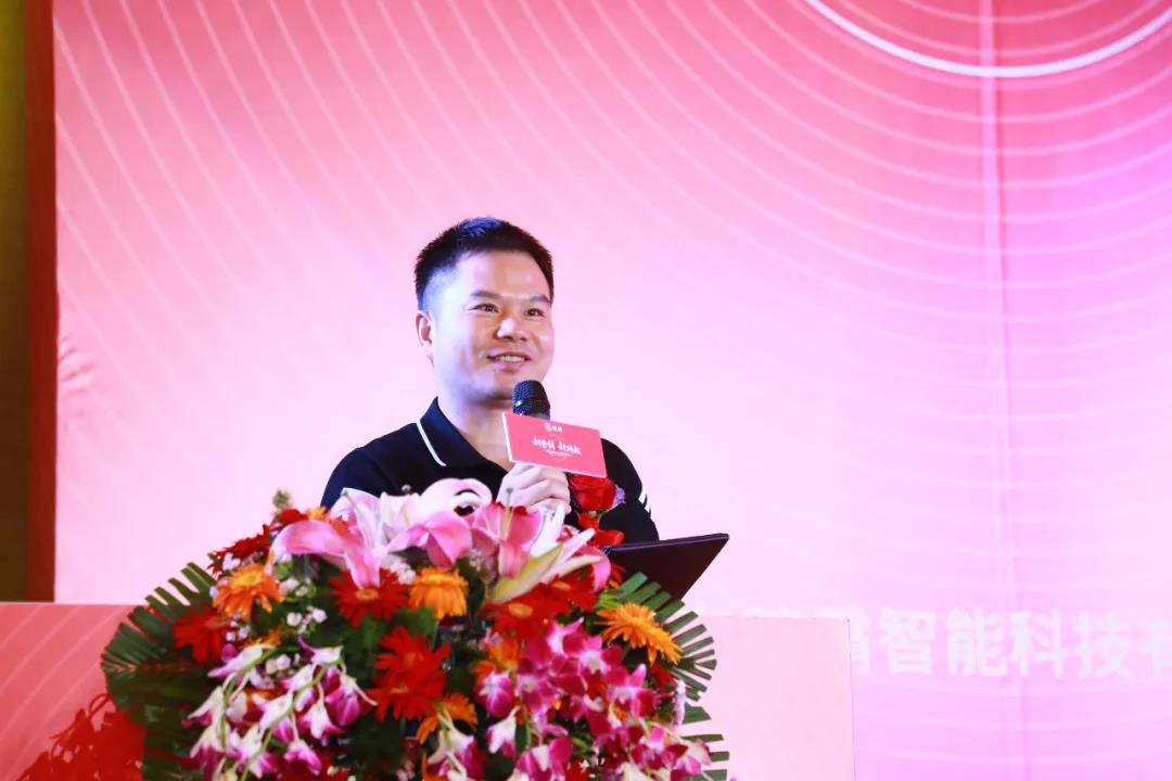上新营销课、授宝马豪车、奖优秀大商……晾霸这届年会玩嗨了 上新营销课、授宝马豪车、奖优秀大商……晾霸这届年会玩嗨了